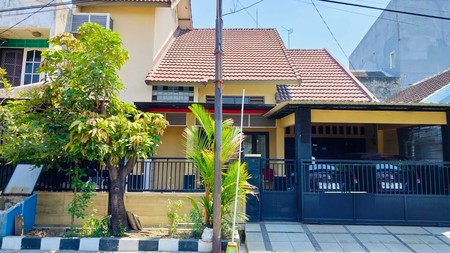 Rumah Dijual Menanggal Gayungan Surabaya Selatan 2 Lantai Siap Huni