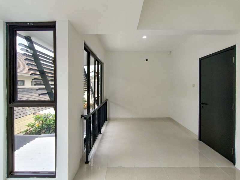 Rumah 2 lantai,dalam cluster di Bintaro 9