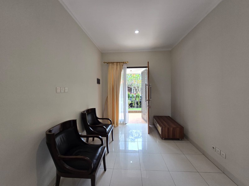 Dijual Cepat Rumah dalam cluster,lingkungan bagus di Bintaro Jaya 9