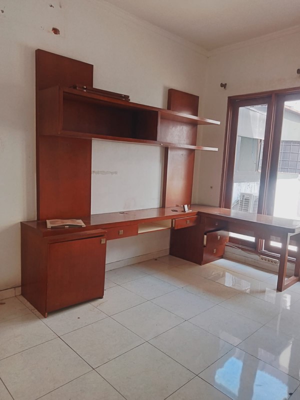 Rumah 2 Lantai,dalam cluster,lingkungan bersih di Bintaro Jaya 9