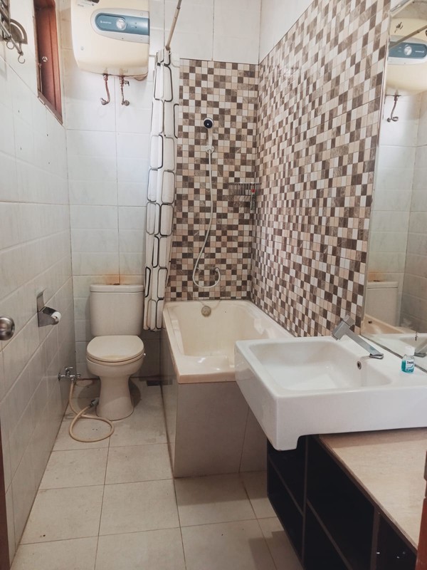 Rumah 2 Lantai,dalam cluster,lingkungan bersih di Bintaro Jaya 9