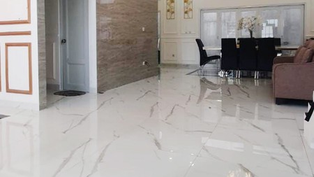 Rumah 2 lantai,dalam ruangan rapih di Bintaro Jaya 7