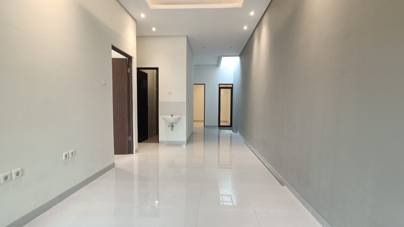 Rumah Baru Minimalis Modern Taman Kopo Indah 2