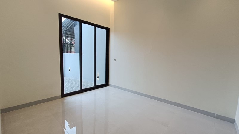 Rumah Baru Minimalis Modern Taman Kopo Indah 2