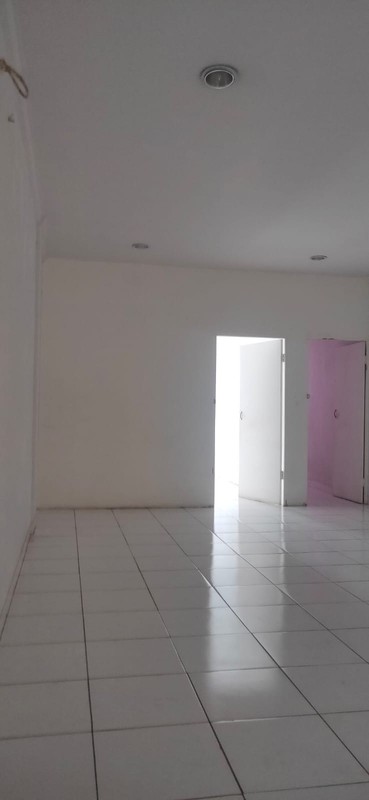 Rumah 3,5 Lantai bisa buat usaha di Summagung Kelapa Gading Jakarta Utara