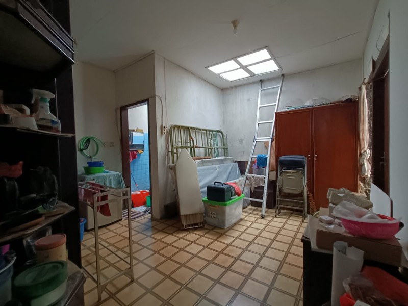 Rumah Klasik Hitung Tanah Sayap Karapitan