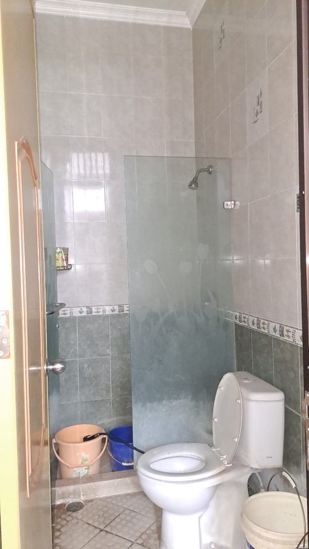 Rumah 2 lantai dalam cluster, lokasi tenang, harga nego di Kelapa Gading