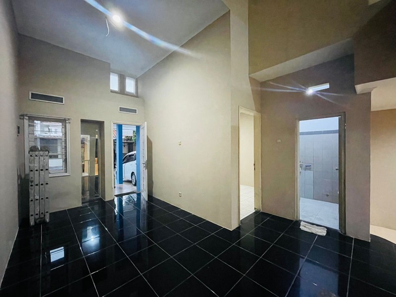 Rumah Kota Baru Parahyangan Full Renovasi