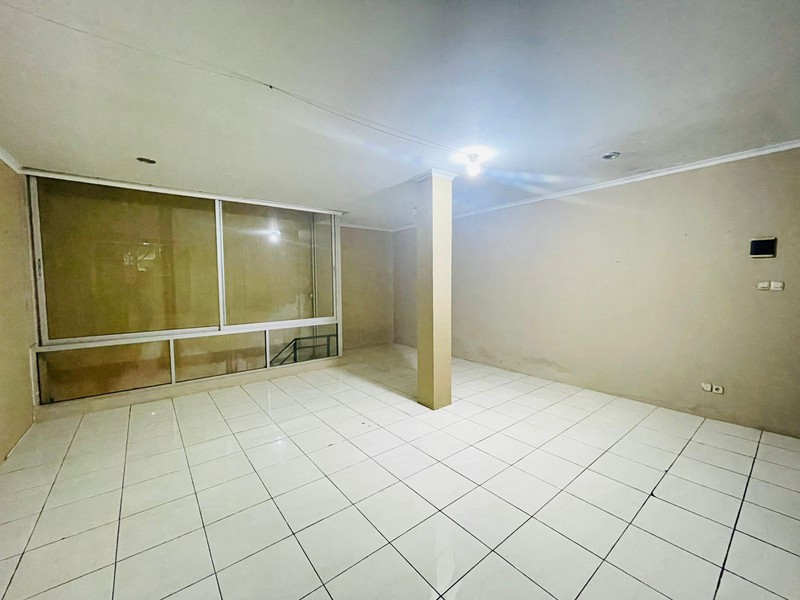 Rumah Kota Baru Parahyangan Full Renovasi