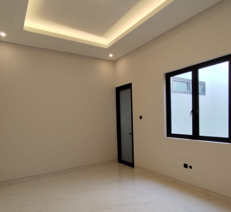  Dijual Rumah - Dian Istana Mocca Vrbana G8, Surabaya Barat