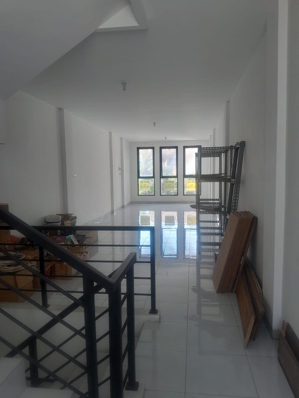 Dijual Ruko - Raya Darmo Permai, Raya Satelit Utara Surabaya Barat