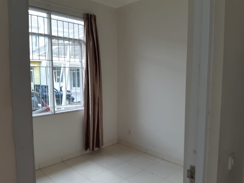 Rent. Rumah bagus Serpong Lagoon cluster Pelican, Serpong