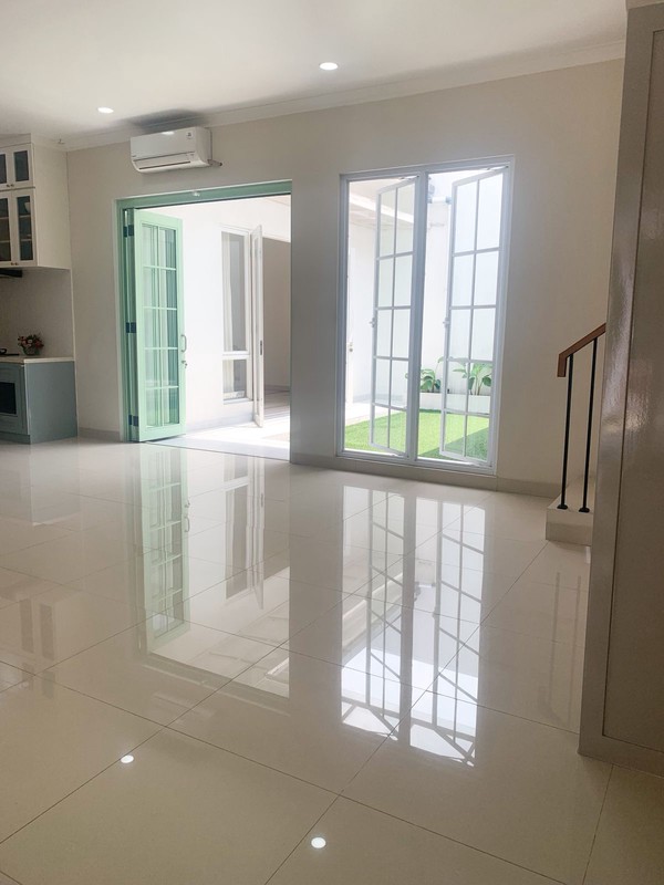 Water terrace Grand Wisata , Tambun - Bekasi