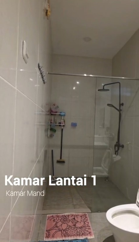 Dijual 475 m2 Rumah Jalan Panglima Sudirman - Medaeng - Waru - Sidoarjo Jawa Timur - Full Furnished Modern - Ada Gudang Luas - Akses Truk Engkel 