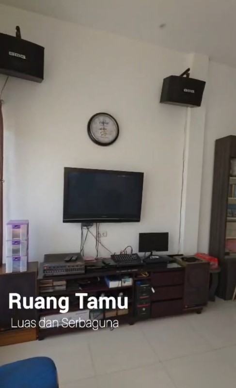 Dijual 475 m2 Rumah Jalan Panglima Sudirman - Medaeng - Waru - Sidoarjo Jawa Timur - Full Furnished Modern - Ada Gudang Luas - Akses Truk Engkel 