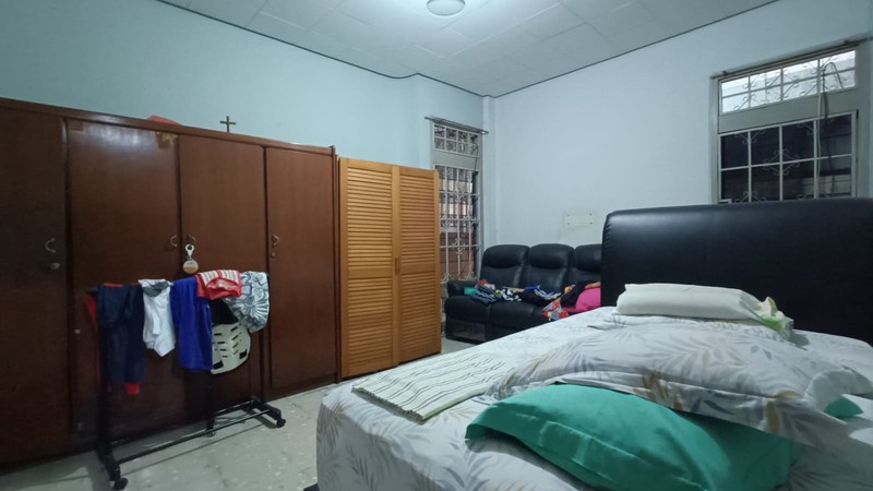 Rumah bisa untuk Usaha Mainroad Otista