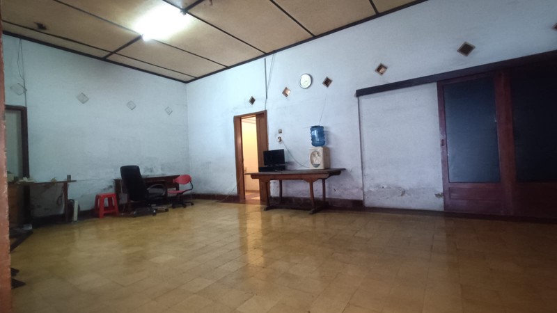 Rumah Usaha Strategis Hitung Tanah Pusat Kota Bandung