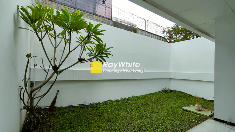 Rumah Terawat Siap Huni Budisari - Setiabudi