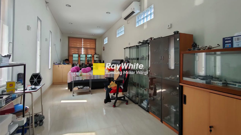 Rumah Mewah Siap Huni dan Terawat TKI 2 