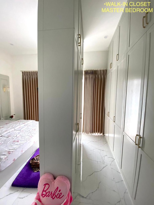Rumah Bonus Furnished di Kencana Loka BSD City, dekat ke Exit Tol BSD
