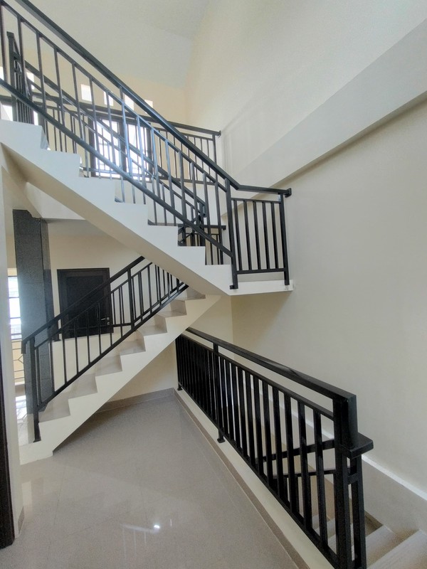 FOR SALE Rumah baru selesai renovasi di TAMAN CHRYSANT - BSD CITY