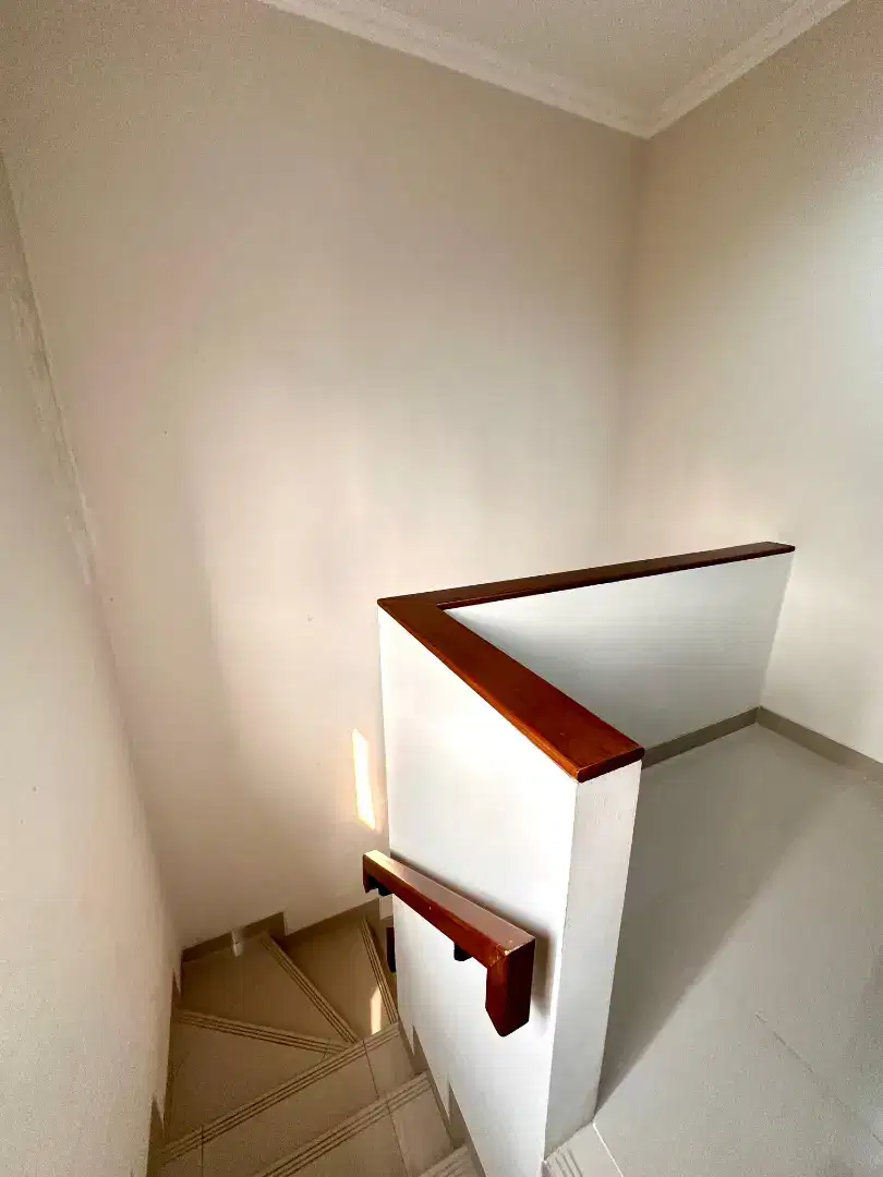 Murah. Rumah Bagus harga menarik Alegria Park, BSD