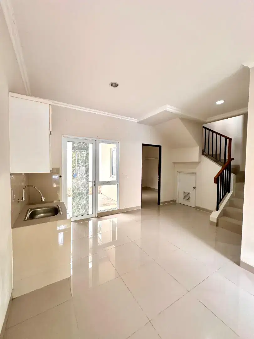 Murah. Rumah Bagus harga menarik Alegria Park, BSD