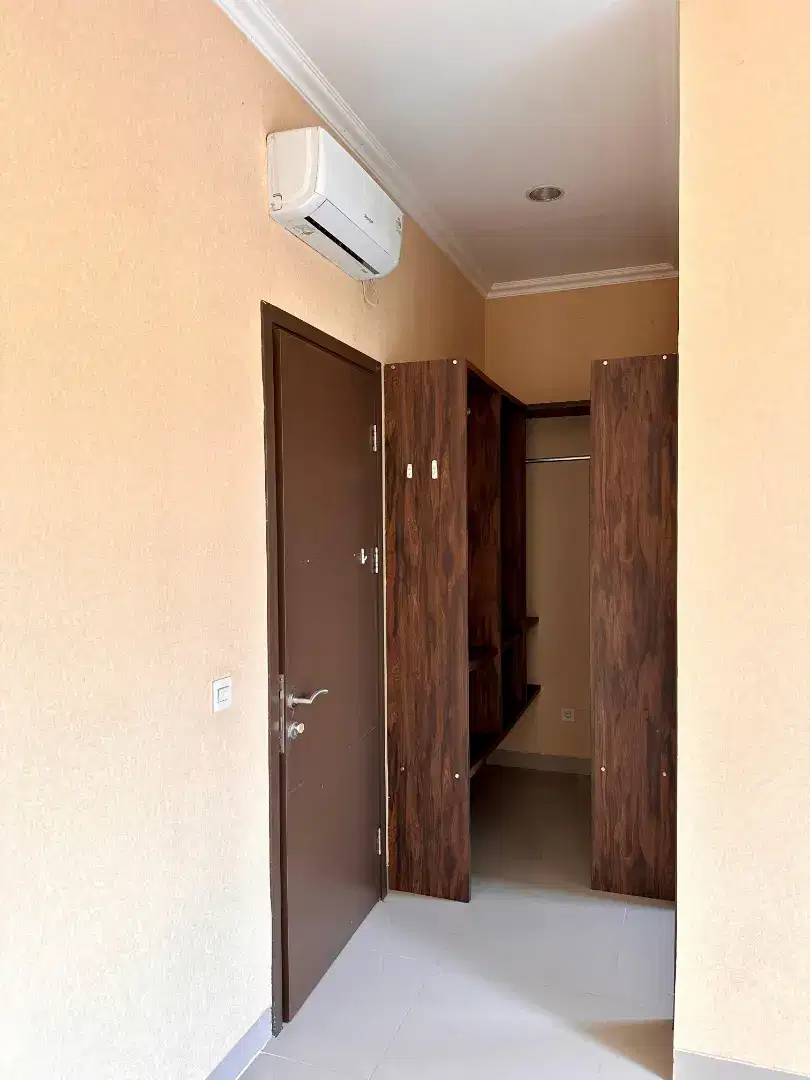Murah. Rumah Bagus harga menarik Alegria Park, BSD