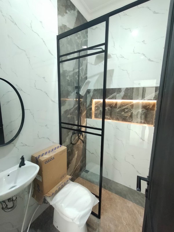 Rumah baru di Kencana Loka, dekat ke pintu tol dan Stasiun Rawabuntu