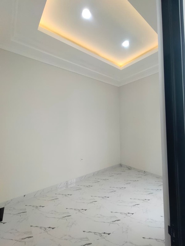Rumah baru di Kencana Loka, dekat ke pintu tol dan Stasiun Rawabuntu