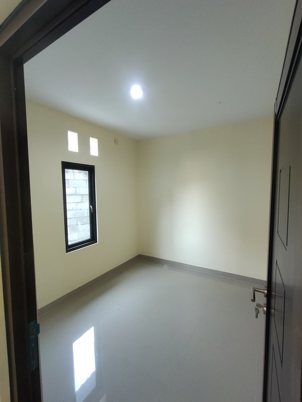 FOR SALE Rumah baru selesai renovasi di TAMAN CHRYSANT - BSD CITY