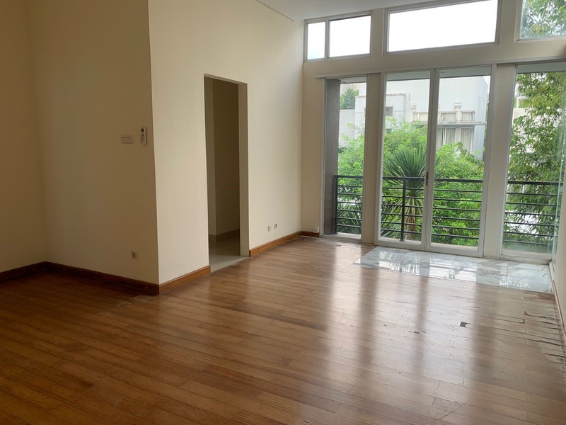 Rumah Bagus Siap Huni dan Asri di Kebayoran Height, Bintaro Jaya, Sektor 7