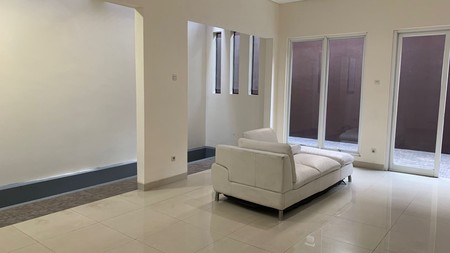 Rumah Bagus Siap Huni dan Asri di Kebayoran Height, Bintaro Jaya, Sektor 7