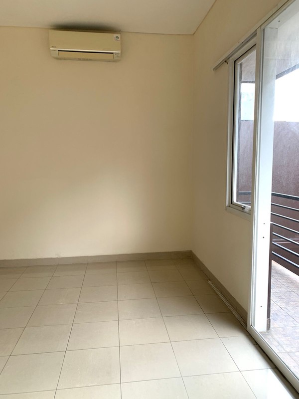 Rumah baru di bintaro jaya sektor 9