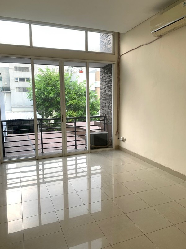 Rumah baru di bintaro jaya sektor 9