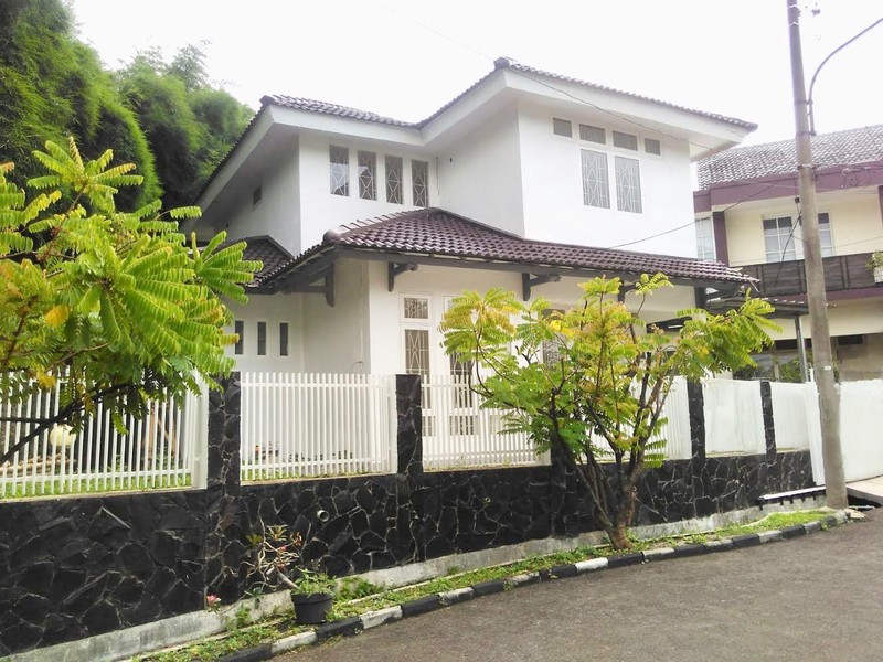 Rumah Bagus Siap Huni Asri di Cluster Flamingo, Bintaro Jaya, Sektor 9