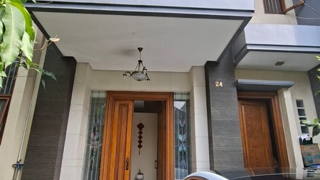 Rumah Bagus Siap Huni Furnished dan Asri di Kartika Alam, Pondok Indah, Jakarta Selatan