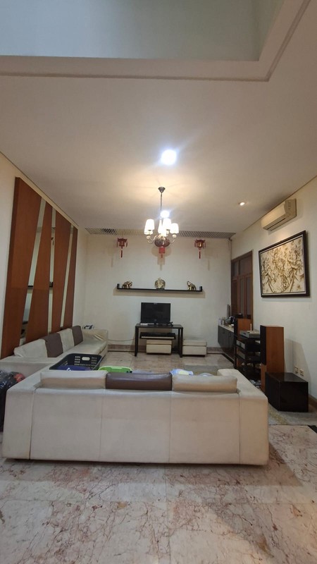 Rumah Bagus Siap Huni Furnished dan Asri di Kartika Alam, Pondok Indah, Jakarta Selatan