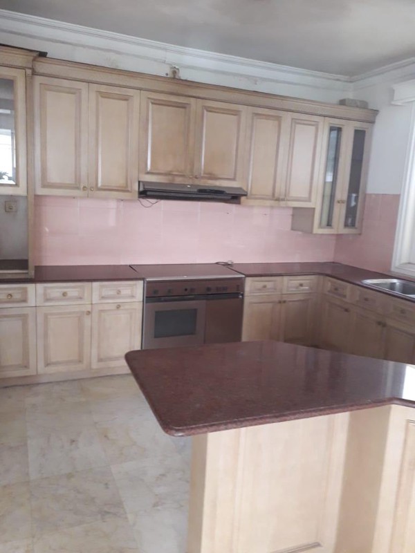 Rumah Mewah Strategis di Adyaksa, Lebak Bulus, Jakarta Selatan - Kolam Renang, Akses Tol & MRT!