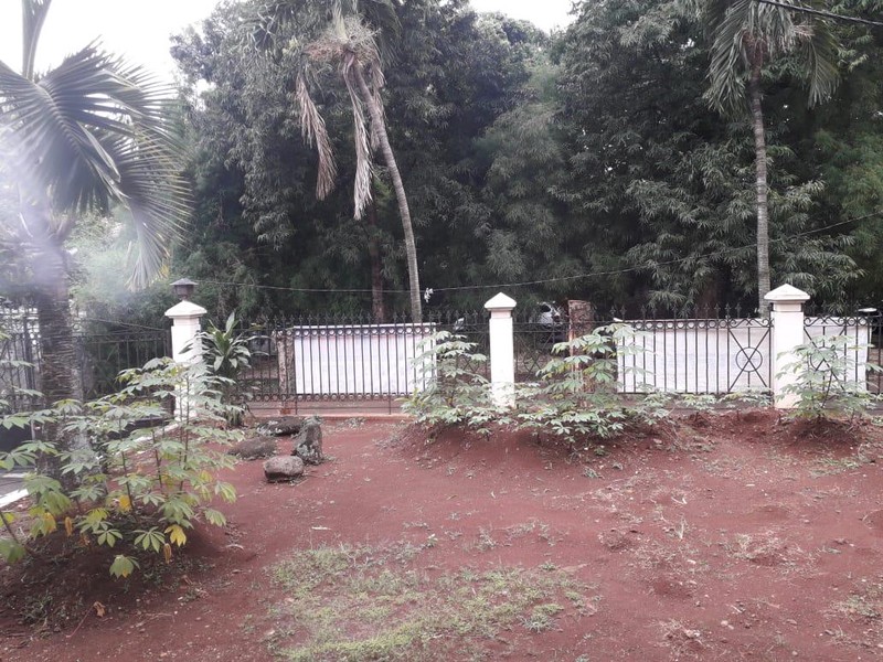 Rumah Mewah Strategis di Adyaksa, Lebak Bulus, Jakarta Selatan - Kolam Renang, Akses Tol & MRT!