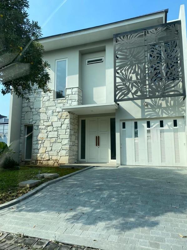 Dijual Rumah Baru Pakuwon Indah The Mansion Surabaya Barat