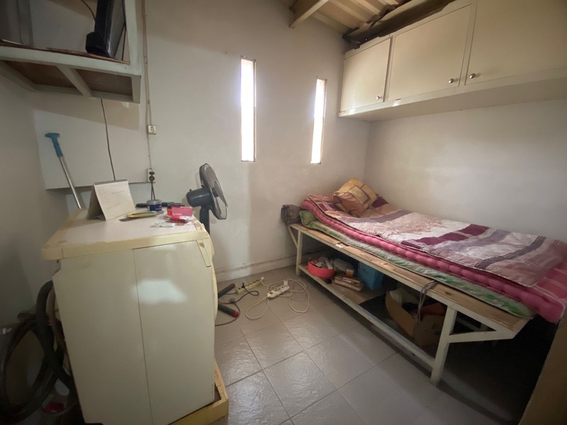 Dijual Rumah Alam Galaxy - Hook - Carport Masuk 4 Mobil Luas - Lokasi dekat Gwalk Citraland, Graha Natura,  Pakuwon Indah, Pakuwon Mall, PTC