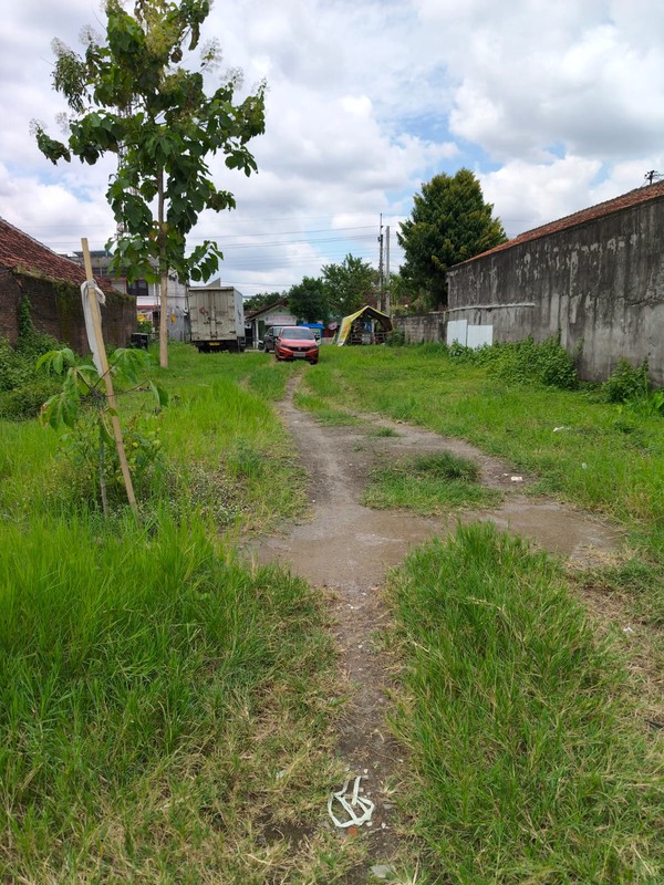 Disewakan Tanah 1804 Meter Persegi Strategis di Jl. Candi Sambisari, Purwomartani, Kalasan, Sleman