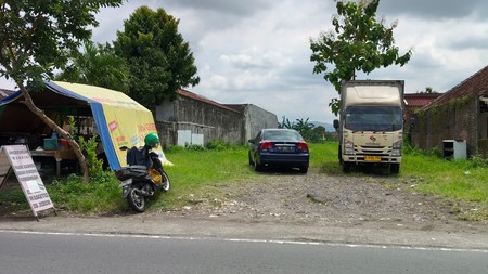 Disewakan Tanah 1804 Meter Persegi Strategis di Jl. Candi Sambisari, Purwomartani, Kalasan, Sleman