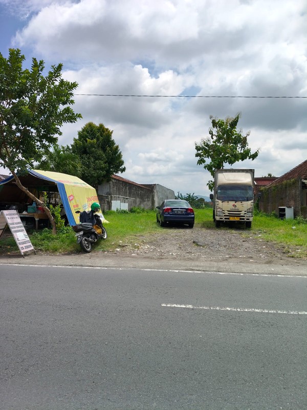 Disewakan Tanah 1804 Meter Persegi Strategis di Jl. Candi Sambisari, Purwomartani, Kalasan, Sleman