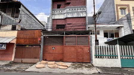 Rumah jual di Simolawang baru Surabaya, Daerah Kapasan
