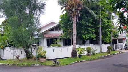 Rumah Luas & Terawat di Lingkungan Nyaman Strategis di Bintaro Jaksel