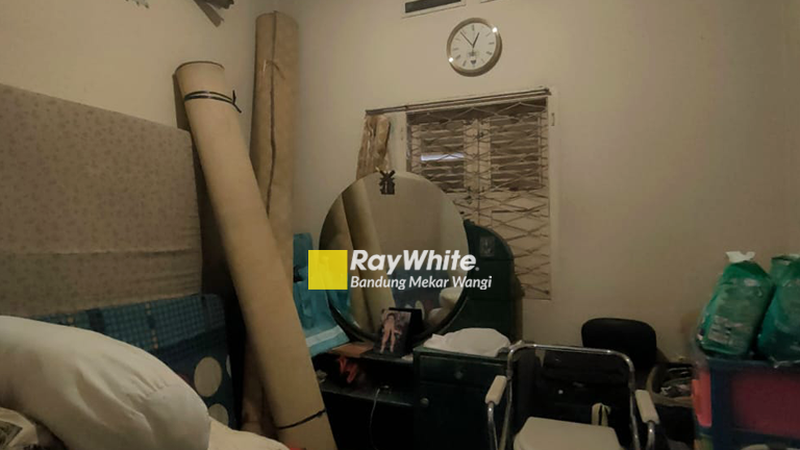 Rumah Tua Siap Huni Sayap pajajaran 