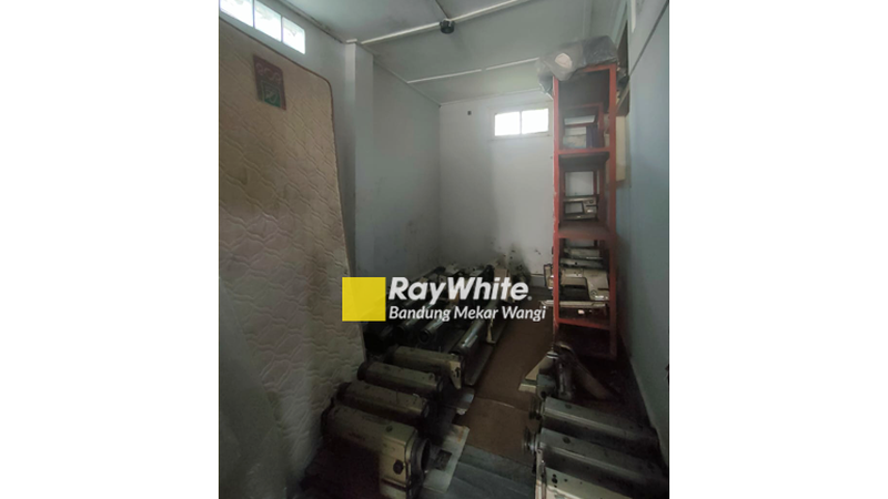 Rumah Tua Siap Huni Sayap pajajaran 