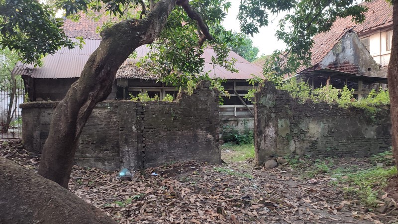 Dijual Tanah + Bangunan Luas 1.562 m² SHM di Jl. Hayam Wuruk Magersari Mojokerto